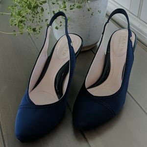 Taryn Rose Tami Pump Navy Blue Size 7 M